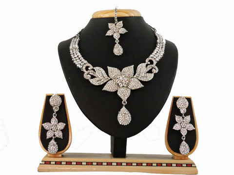 Vatsalya Creation Lilly Alloy Jewel Set