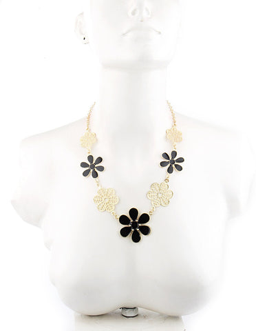 Voylla Artifictial Jali Enamel Alloy Necklace
