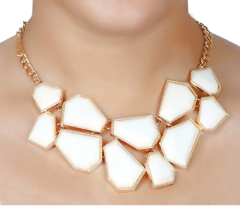 Aaishwarya Offwhite Irregulare Shapes Alloy Necklace