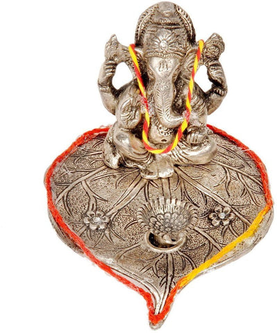 Balaji Art Lord Ganesha Pretty Pooja Idol - 14 cm Showpiece  -  14 cm