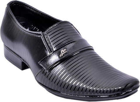 Wave Walk Refined Black Casual Shoes