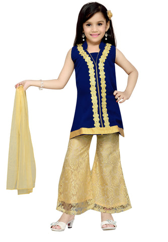 Aarika Self Design Kurta & Pallazo