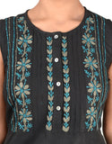 GO LUCKNOW Embroidered Women's Straight Kurta